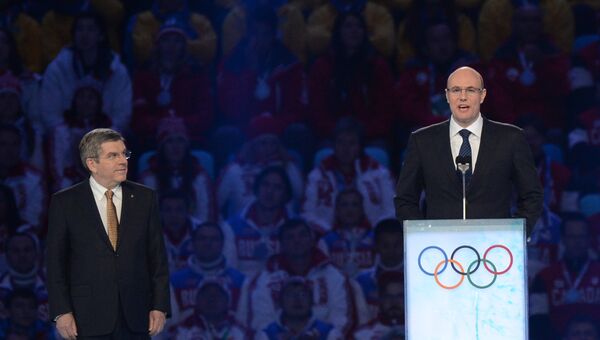 Глава АНО Оргкомитет Сочи 2014 Дмитрий Чернышенко выступает с речью на церемонии закрытия XXII зимних Олимпийских игр в Сочи