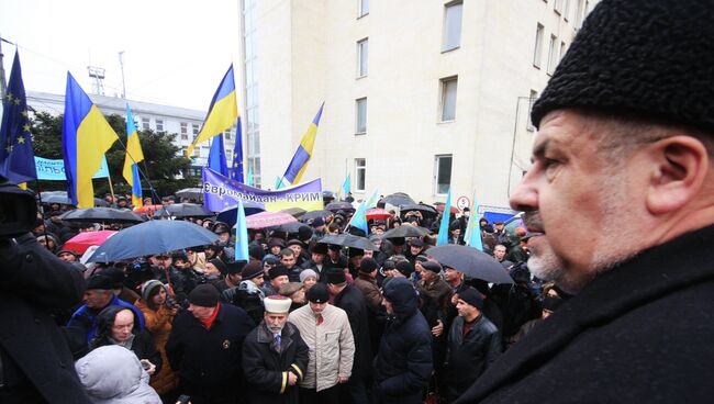 Сторонники евромайдана в Симферополе. Архивное фото