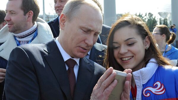 В.Путин принял участие в закладке аллеи Победителей в Олимпийском парке. Архивное фото