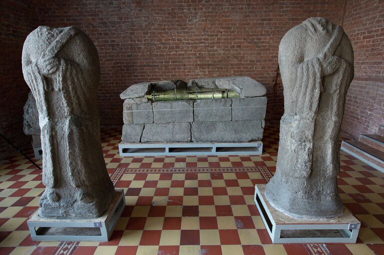 Древности в экспозиции Музея имени Арсеньева во Владивостоке