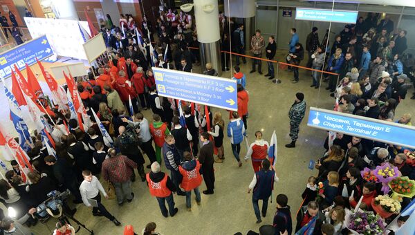 Церемония встречи в аэропорту Шереметьево олимпийской сборной России, прибывшей в Москву из Сочи