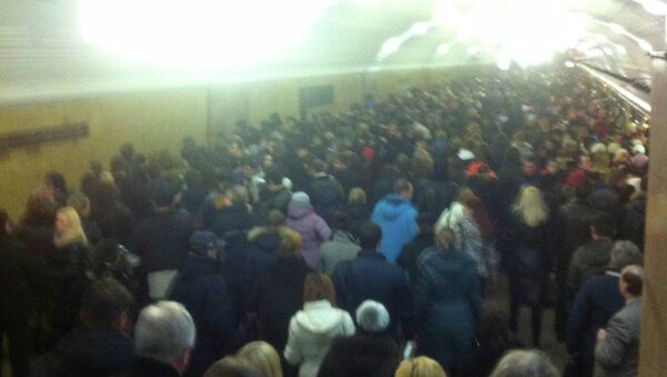 Ситуация на станции метро Библиотека имени Ленина утром 25 февраля 2014 года