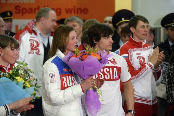 Бронзовый призер Олимпийских игр в сноуборде Алена Заварзина и двукратный олимпийский чемпион в сноуборде Вик Уайлд