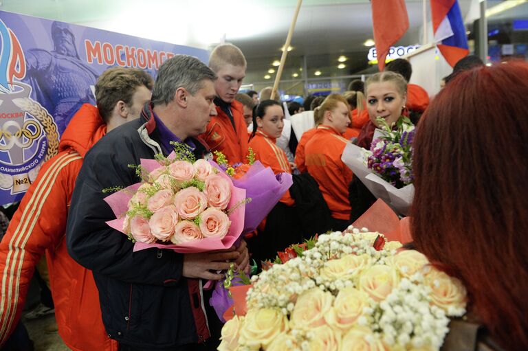 Встреча золотого рейса с чемпионами и призерами XXII Олимпийских зимних игр в Сочи