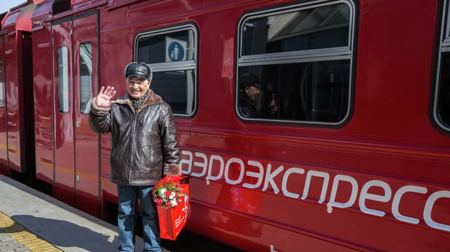 Миллионный пассажир Аэроэкспресса во Владивостоке. Фото с места события