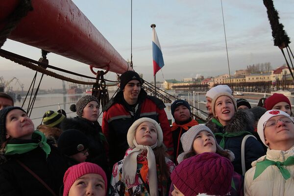 Первая экскурсионная программа на барке Седов после зимней стоянки