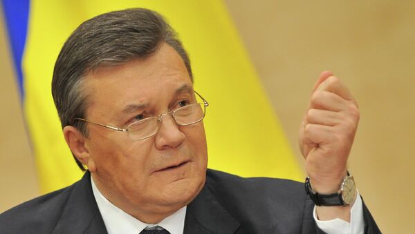 Виктор Янукович выступает на пресс-конференции в Ростове-на-Дону