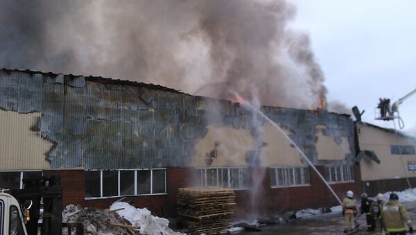 Пожар на складе мебели в Ижевске. Фото с места события