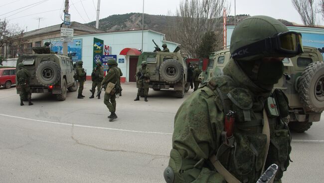 Военные у Государственной пограничной службы Украины в Севастополе. Архивное фотоу пограничной части Севастопольского отряда морской охраны Государственной пограничной службы Украины в Севастополе