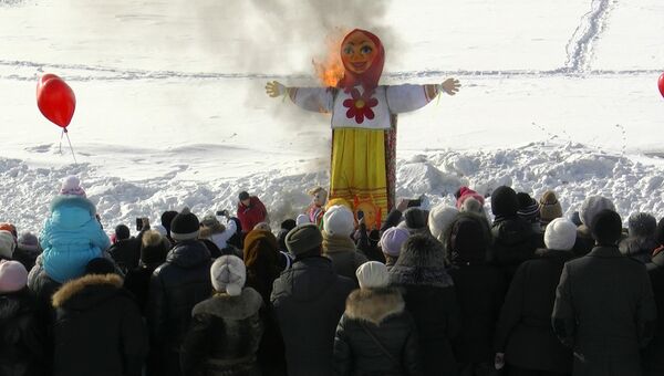 VIP-блины и 5-метровое чучело: как Томск проводил зиму
