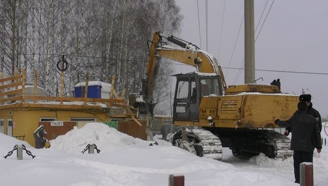 Снести нельзя оставить: томские приставы приступили к разбору Гоара