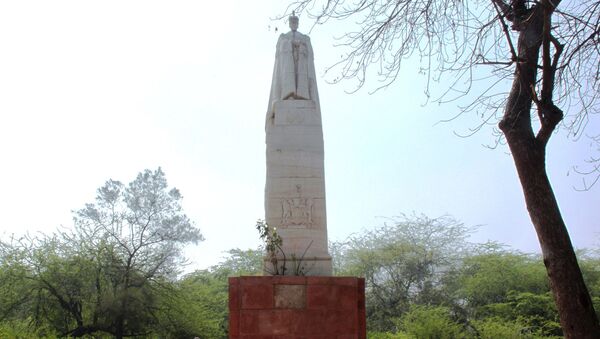 Памятники-иностранцы в Нью-Дели
