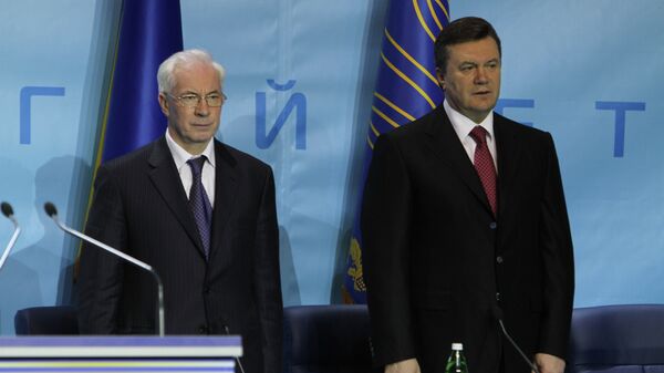 Николай Азаров и  Виктор Янукович. Архивное фото