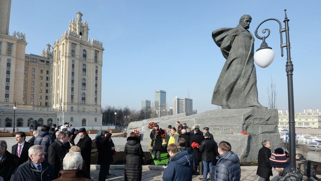 Открытие памятника Т.Г.Шевченко после реставрации