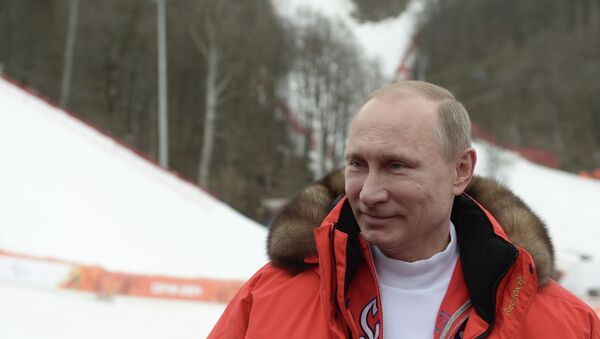 Президент России Владимир Путин посетил соревнования по горнолыжному спорту XI Паралимпийских игр. Архивное фото