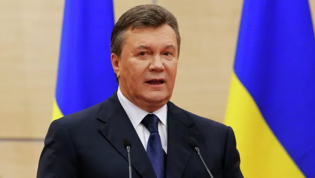 Виктор Янукович во время обращения в Ростове-на Дону