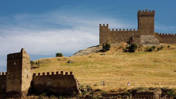 Генуэзская крепость, архивное фото
