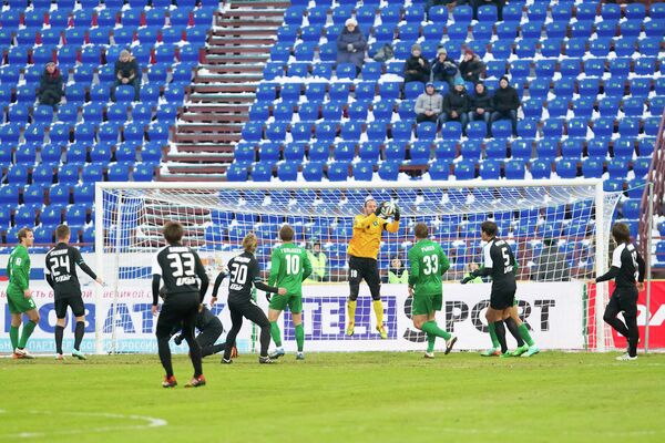 В равных условиях: Томь провела первый домашний матч