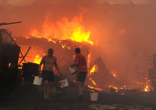 Пожар, пожар на ферме в поселке Новая Мельница Новгородской области