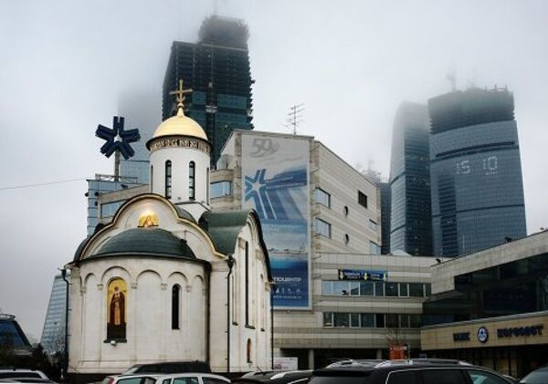 Храм среди высоток Москва-Сити