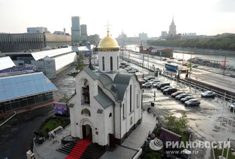 Храм среди высоток Москва-Сити Храм среди высоток Москва-Сити