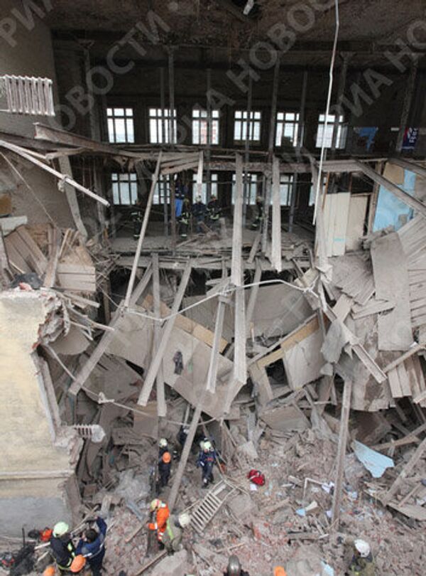 Историческое здание снесли заодно с обрушившимся домом в центре Москве