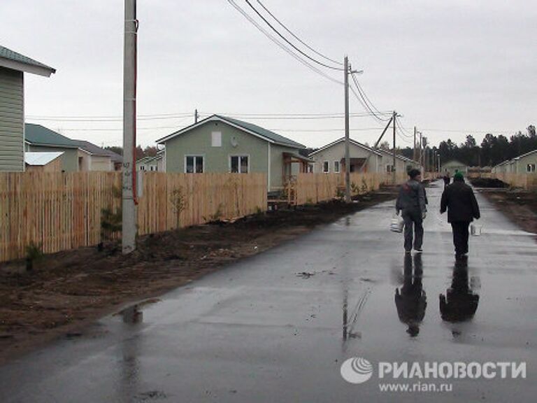 Дома для погорельцев в поселке Белоомут