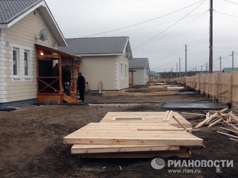 Дома для погорельцев в поселке Белоомут