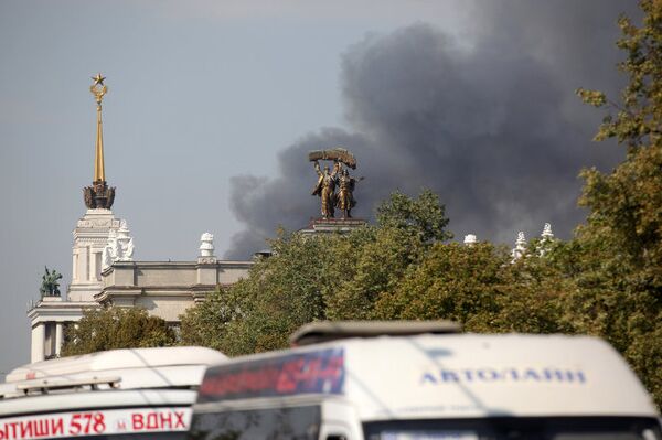 Пожар в павильоне на ВВЦ в Москве