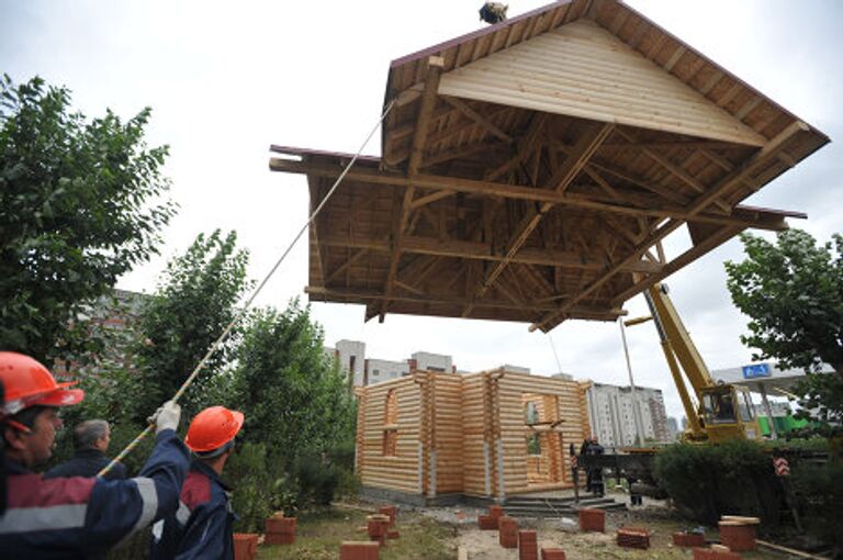 В Екатеринбурге построили храм за сутки