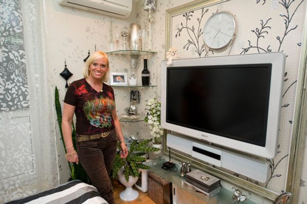 Певица Наталья Гулькина в своей квартире