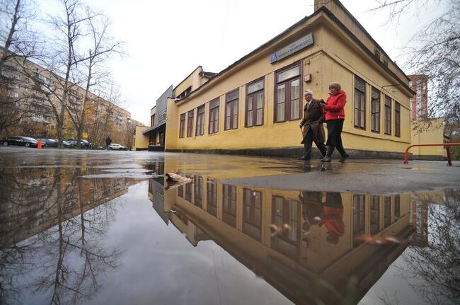 Дом культуры Октябрь на северо-западе Москвы