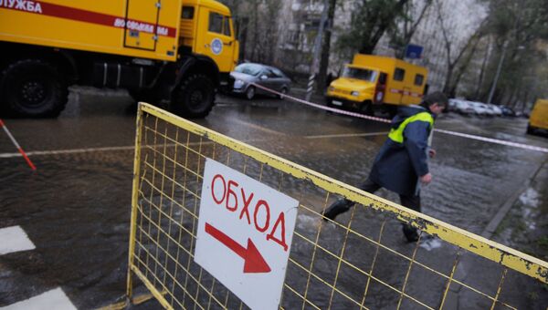 Последствия аварии на трубопроводе на северо-востоке Москвы
