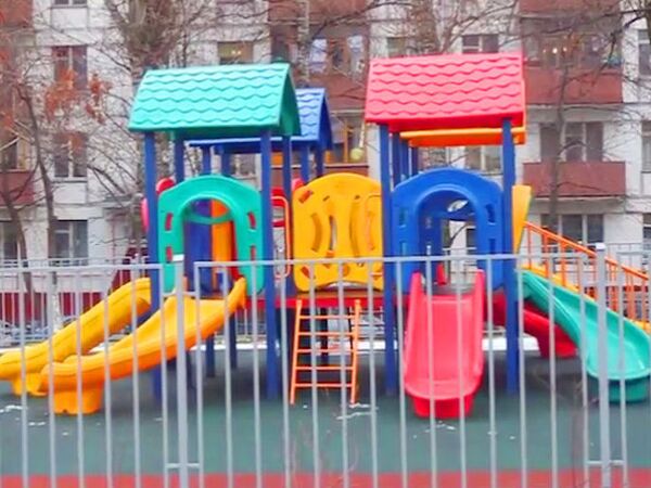 Новая детская площадка на юго-западе столицы
