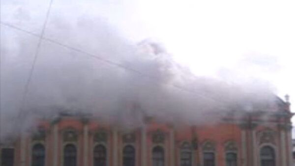 Пожар в дворце князей Белосельских-Белозерских в центре Санкт-Петербурга