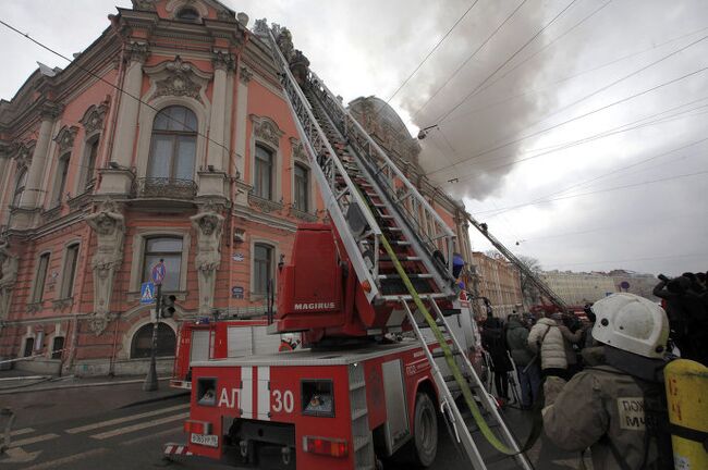 Пожар во дворце Белосельских-Белозерских в Санкт-Петербурге