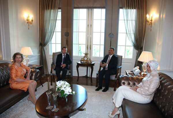 Президент РФ Д.Медведев с супругой встретился с президентом Турции А.Гюлем с супругой