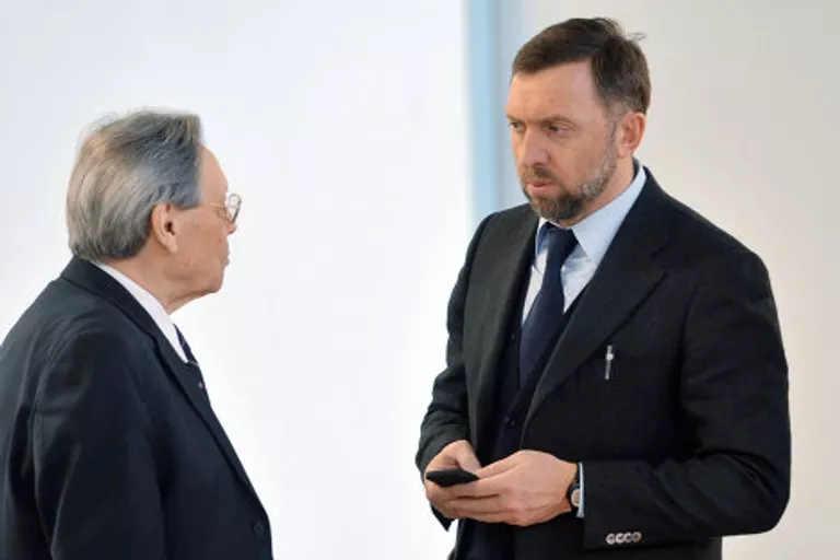 Рабочая поездка премьер-министра РФ Владимира Путина в Абакан Рабочая поездка премьер-министра РФ Владимира Путина в Абакан