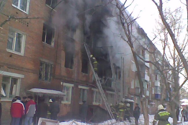 При пожаре в жилом доме под Саратовом погибли люди