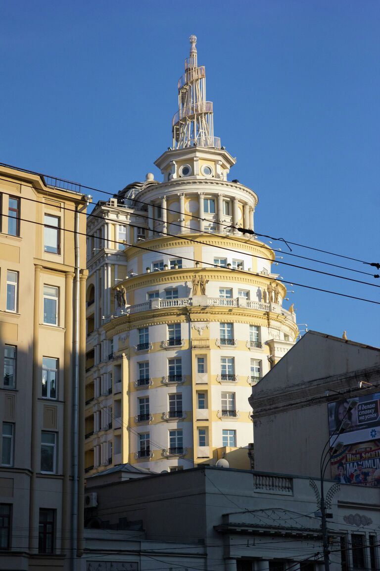 Дом Патриарх на Малой Бронной улице, 44/15 в Москве Дом Патриарх на Малой Бронной улице, 44/15 в Москве