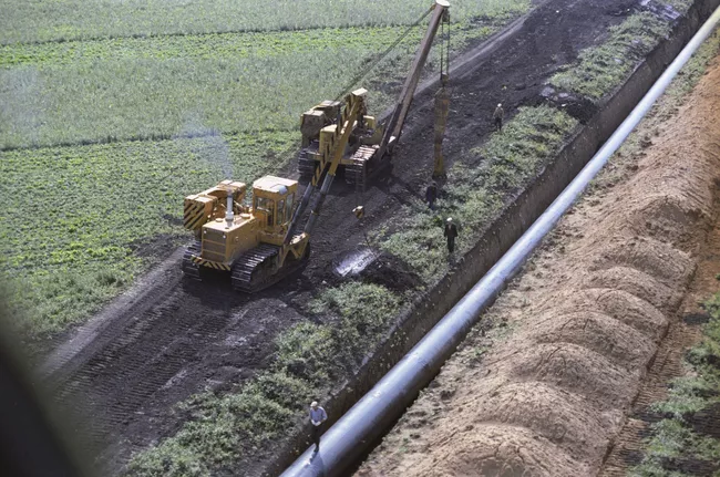 Строительство газопровода Уренгой-Ужгород