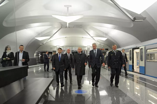 В. Путин и С. Собянин посетили новую станцию Новокосино