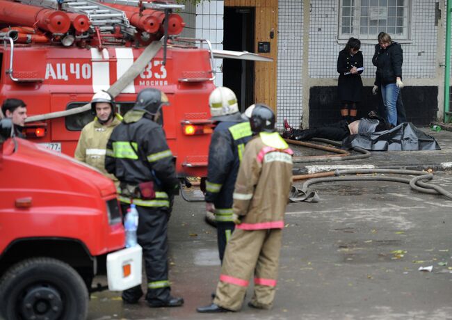 Пожар в здании на юге Москвы потушен