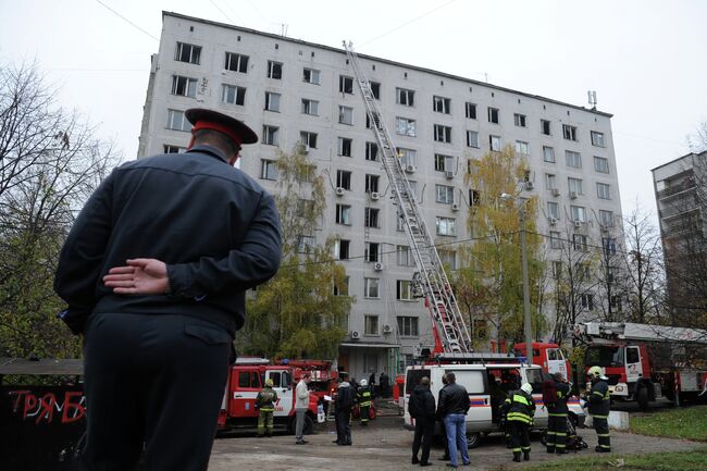 Пожар в здании на юге Москвы потушен