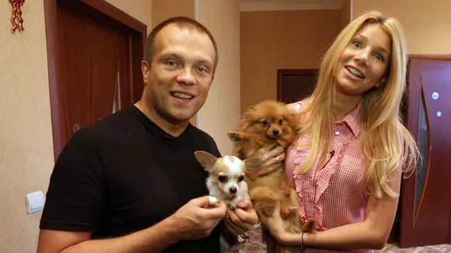 Где живут знаменитости: трехкомнатная квартира DJ Грува на западе Москвы