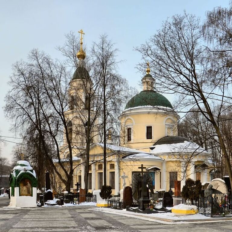 Церковь Ваганьковского кладбища и два дома при въезде на кладбище, 1822 г