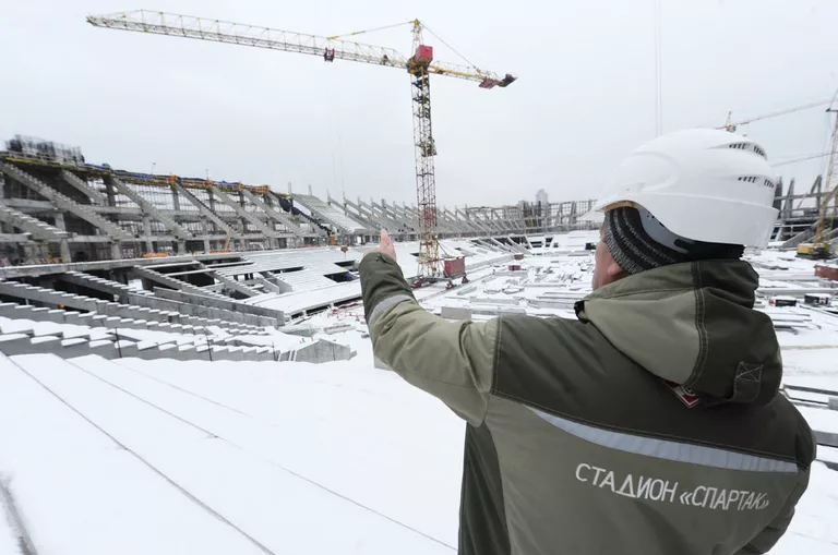 Строительство стадиона «Спартак» Строительство стадиона «Спартак»