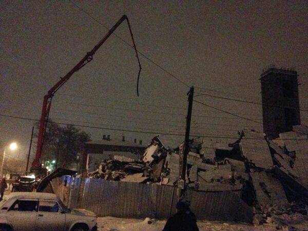 Строящееся здание обрушилось в Таганроге