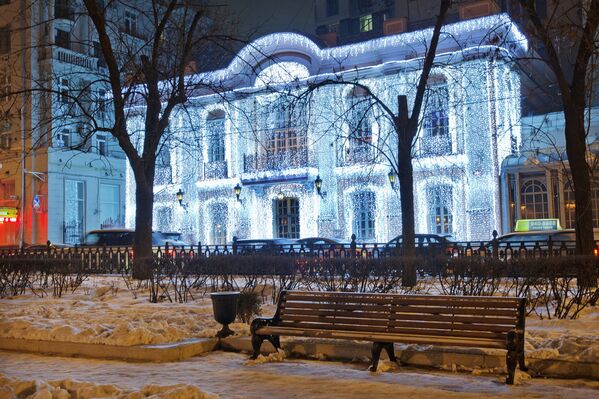 Москва и города мира: новогоднее оформление мегаполисов