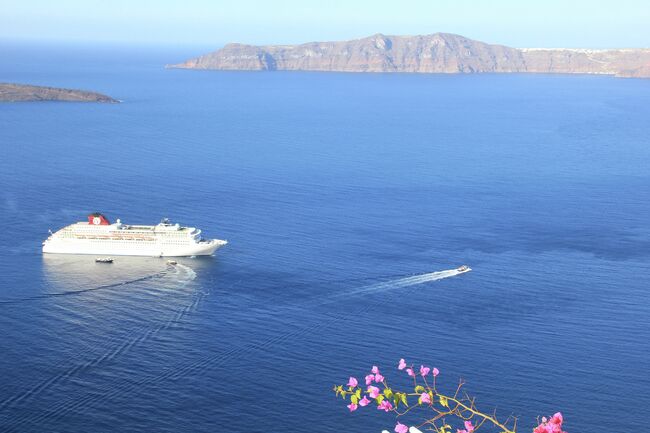 Остров Санторин в Эгейском море